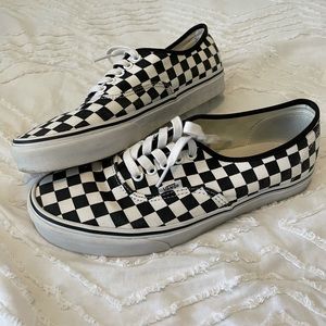 Checkered Men’s low top vans